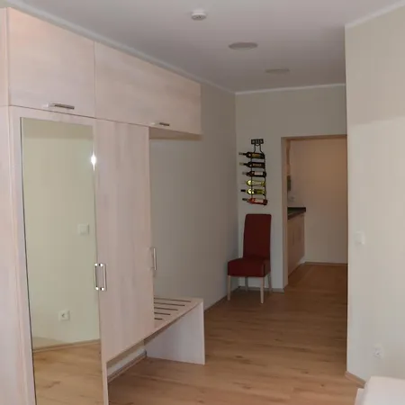 Gaestehaus Apartman *